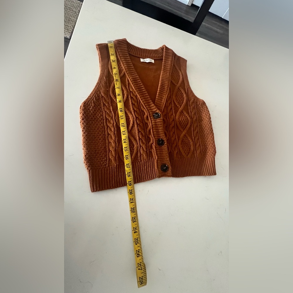 Wynter Cable Knit Button-Up Vest size M - Picture 7 of 10
